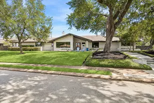902 Worthshire St, Houston, TX 77008 - Photo 6