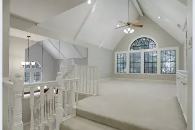 127 Rush Haven Drive, The Woodlands, TX 77381 - Photo 14