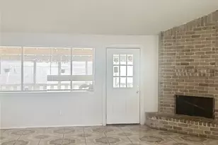 2743 Flintrock Cir, Houston, TX 77067 - Photo 6