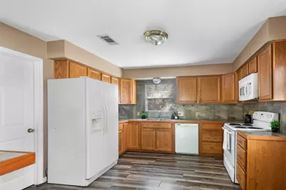 23304 E Community Drive, New Caney, TX 77357 - Photo 6