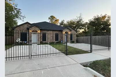 7980 Ethel Street #A/B, Houston, TX 77028 - Photo 2