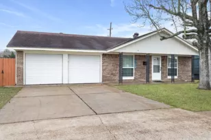 2249 Earle St, Port Neches, TX 77651 - Photo 1