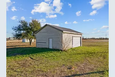 9850 S Redfish Drive, Hitchcock, TX 77563 - Photo 8