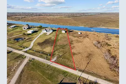 9850 S Redfish Drive, Hitchcock, TX 77563 - Photo 4