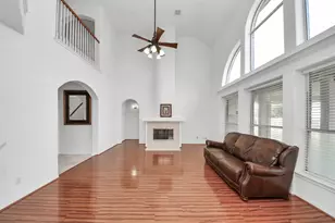 4230 Waterwood Dr, Baytown, TX 77521 - Photo 6