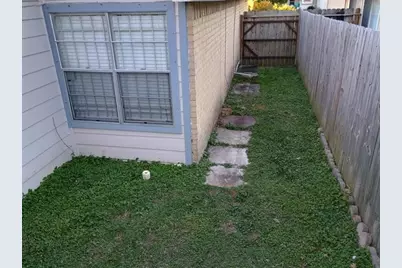 3822 Mattingham Drive, Houston, TX 77066 - Photo 16