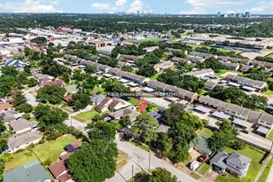 10335 Emnora Ln, Houston, TX 77043 - Photo 44
