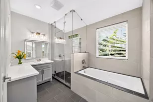 10335 Emnora Ln, Houston, TX 77043 - Photo 24