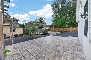 10335 Emnora Ln, Houston, TX 77043 - Photo 38