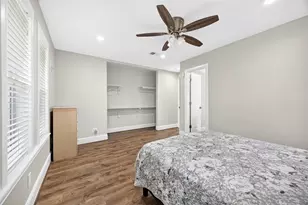 10335 Emnora Ln, Houston, TX 77043 - Photo 28
