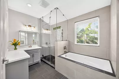 10335 Emnora Lane, Houston, TX 77043 - Photo 24