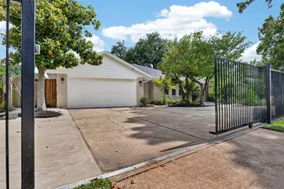 10335 Emnora Lane, Houston, TX 77043 - Photo 4