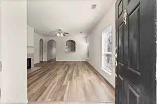 2204 Highland Crossing Dr, Conroe, TX 77304 - Photo 4