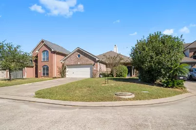 2204 Highland Crossing Drive, Conroe, TX 77304 - Photo 1