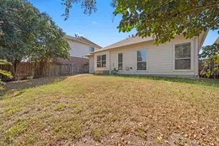 2204 Highland Crossing Dr, Conroe, TX 77304 - Photo 22