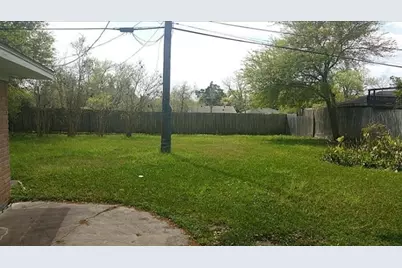 8835 Valley View Lane, Houston, TX 77074 - Photo 4