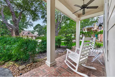 155 E Concord Valley Circle, The Woodlands, TX 77382 - Photo 4