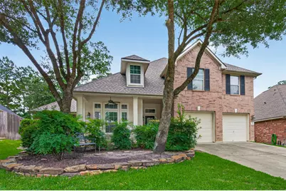 155 E Concord Valley Circle, The Woodlands, TX 77382 - Photo 2