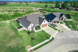 800 Greystone Ln, Angleton, TX 77515 - Photo 46