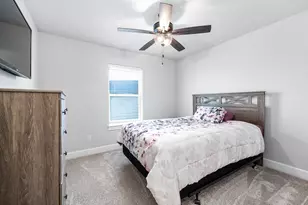 800 Greystone Ln, Angleton, TX 77515 - Photo 38