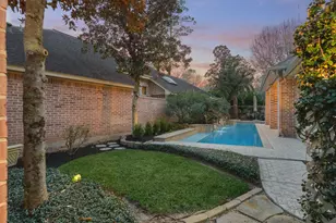 111 S Castlegreen Cir, Shenandoah, TX 77381 - Photo 42