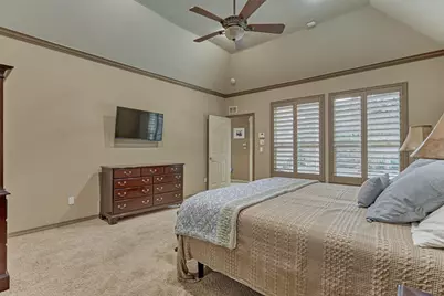 111 S Castlegreen Circle, The Woodlands, TX 77381 - Photo 28