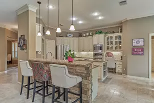 111 S Castlegreen Cir, Shenandoah, TX 77381 - Photo 20