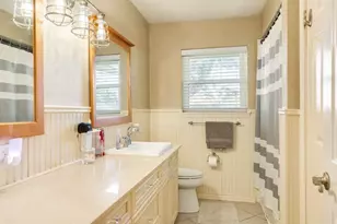 820 Perry St, Angleton, TX 77515 - Photo 26