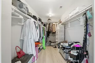 709 N Bayshore Dr, La Porte, TX 77571 - Photo 14