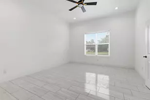 8006 Longridge Dr, Houston, TX 77055 - Photo 24