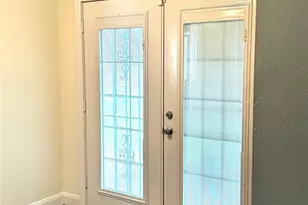 10610 Sorsby Way, South Houston, TX 77047 - Photo 12