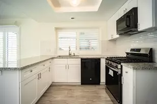 1923 Vinces Bridge St, Sugar Land, TX 77478 - Photo 6