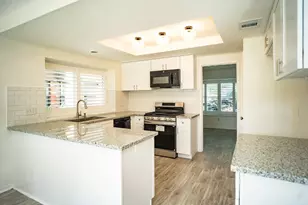 1923 Vinces Bridge St, Sugar Land, TX 77478 - Photo 4