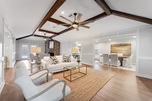 10818 Olympia Dr, Houston, TX 77042 - Photo 2