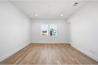 527 W 26th Street, Houston, TX 77008 - Photo 32