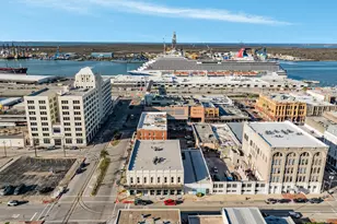 214 Rosenberg St, Galveston, TX 77550 - Photo 6