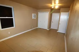 2810 Tidewater Dr, Houston, TX 77045 - Photo 2