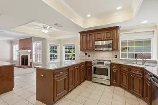 6906 Morningside Dr, Sugar Land, TX 77479 - Photo 12