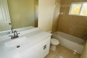 2007 Bridge Cross Ln, Houston, TX 77067 - Photo 6