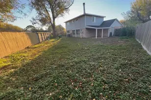 2007 Bridge Cross Ln, Houston, TX 77067 - Photo 4