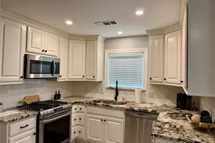 5850 Braesheather Dr, Houston, TX 77096 - Photo 1