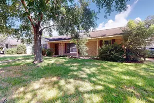 5850 Braesheather Dr, Houston, TX 77096 - Photo 24