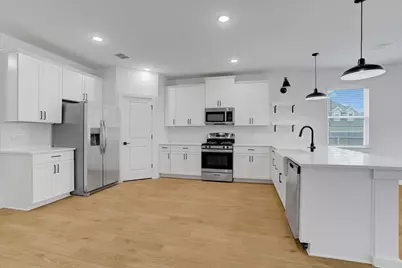 8438 Bay Ridge Circle, Baytown, TX 77523 - Photo 6