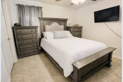 708 E 6th Street, Sweeny, TX 77480 - Photo 6