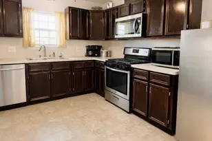 708 E 6th St, Sweeny, TX 77480 - Photo 4