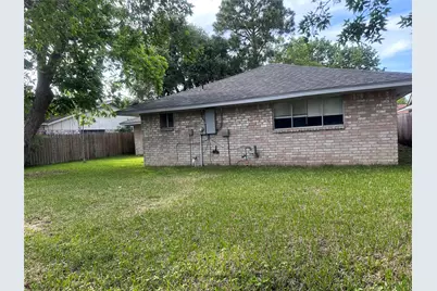 13611 Fernhill Drive, Sugar Land, TX 77498 - Photo 4
