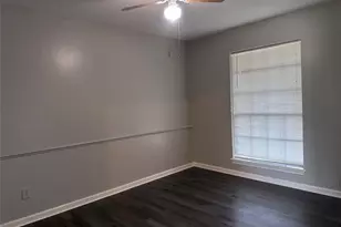 13611 Fernhill Dr, Sugar Land, TX 77498 - Photo 8