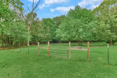 88 Piney Point Road, Huntsville, TX 77340 - Photo 16