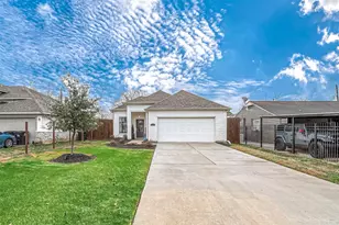 7117 St Augustine St, Houston, TX 77021 - Photo 2