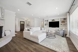 9823 Canoga Ln, Houston, TX 77080 - Photo 6